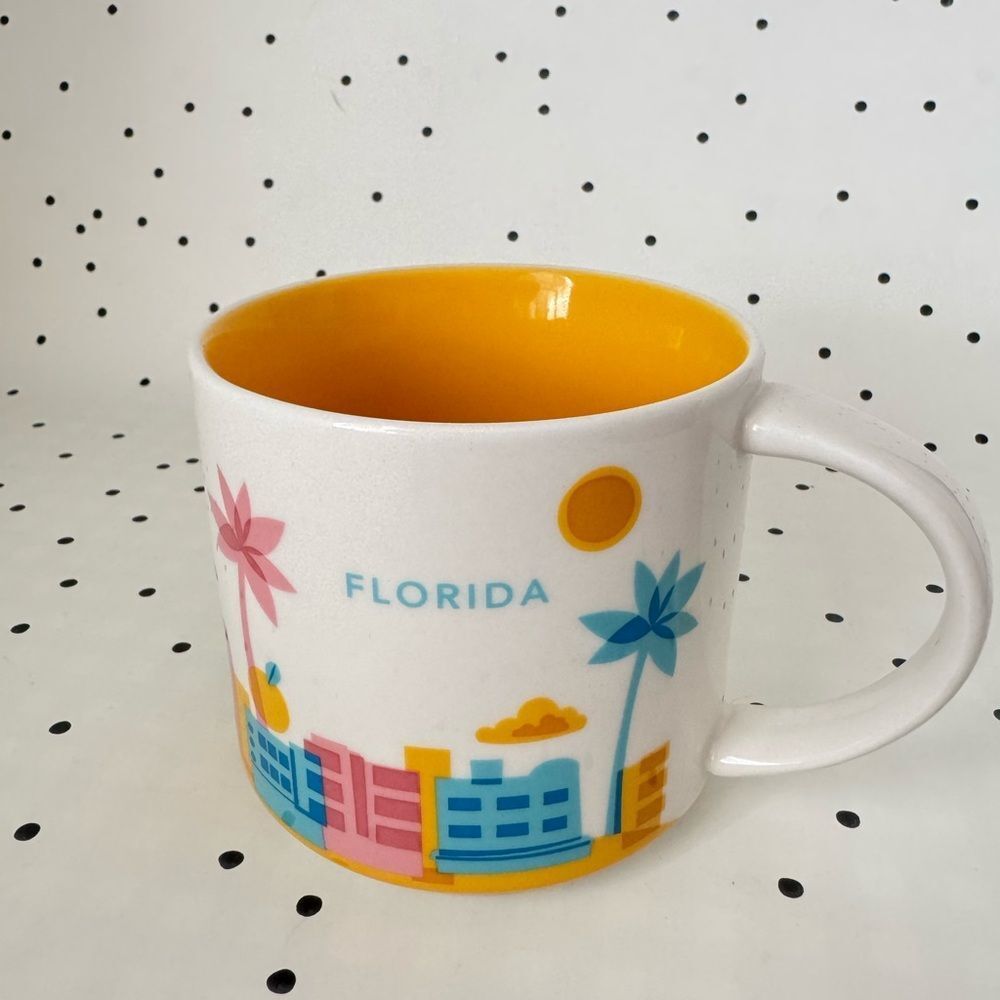 💚 Starbucks 💚 Florida Themed White and Yellow Mug rare sold out